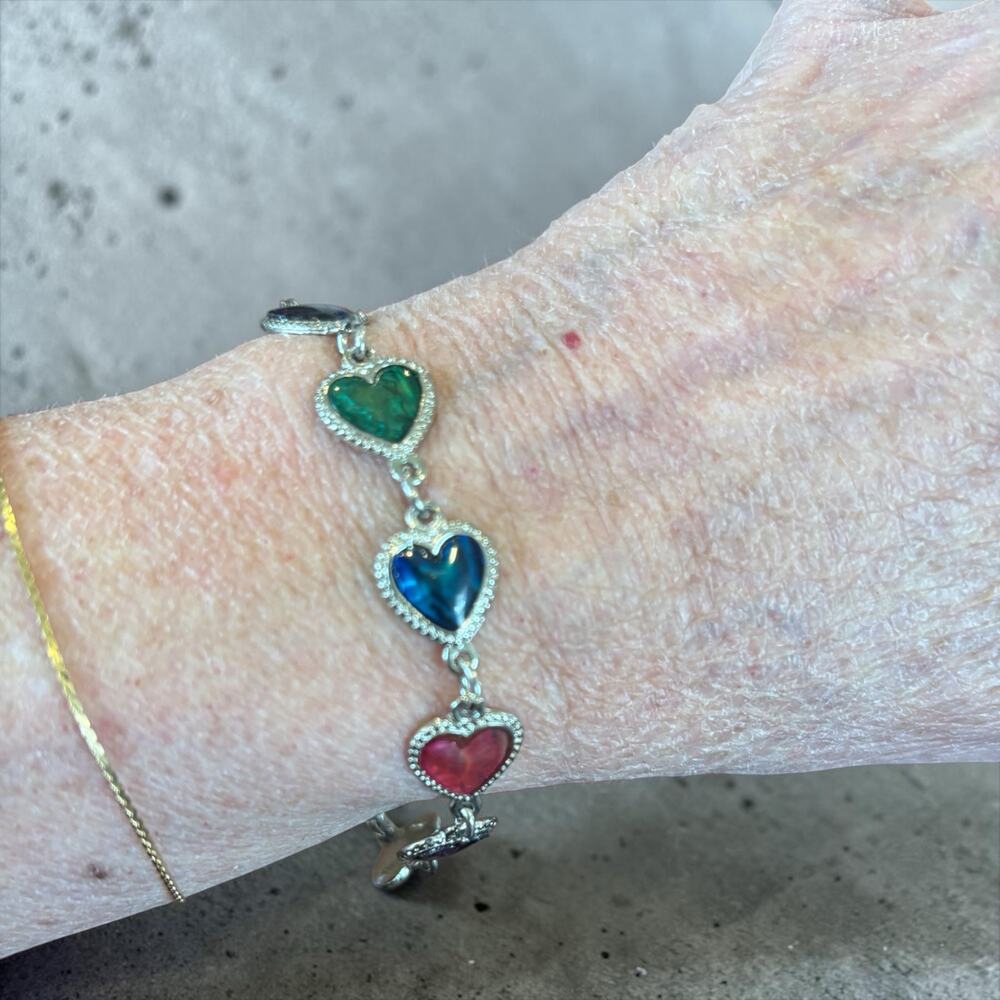 Rainbow Abalone Look Heart Bracelet Y2K Silver Tone Iridescent Shell Jewelry